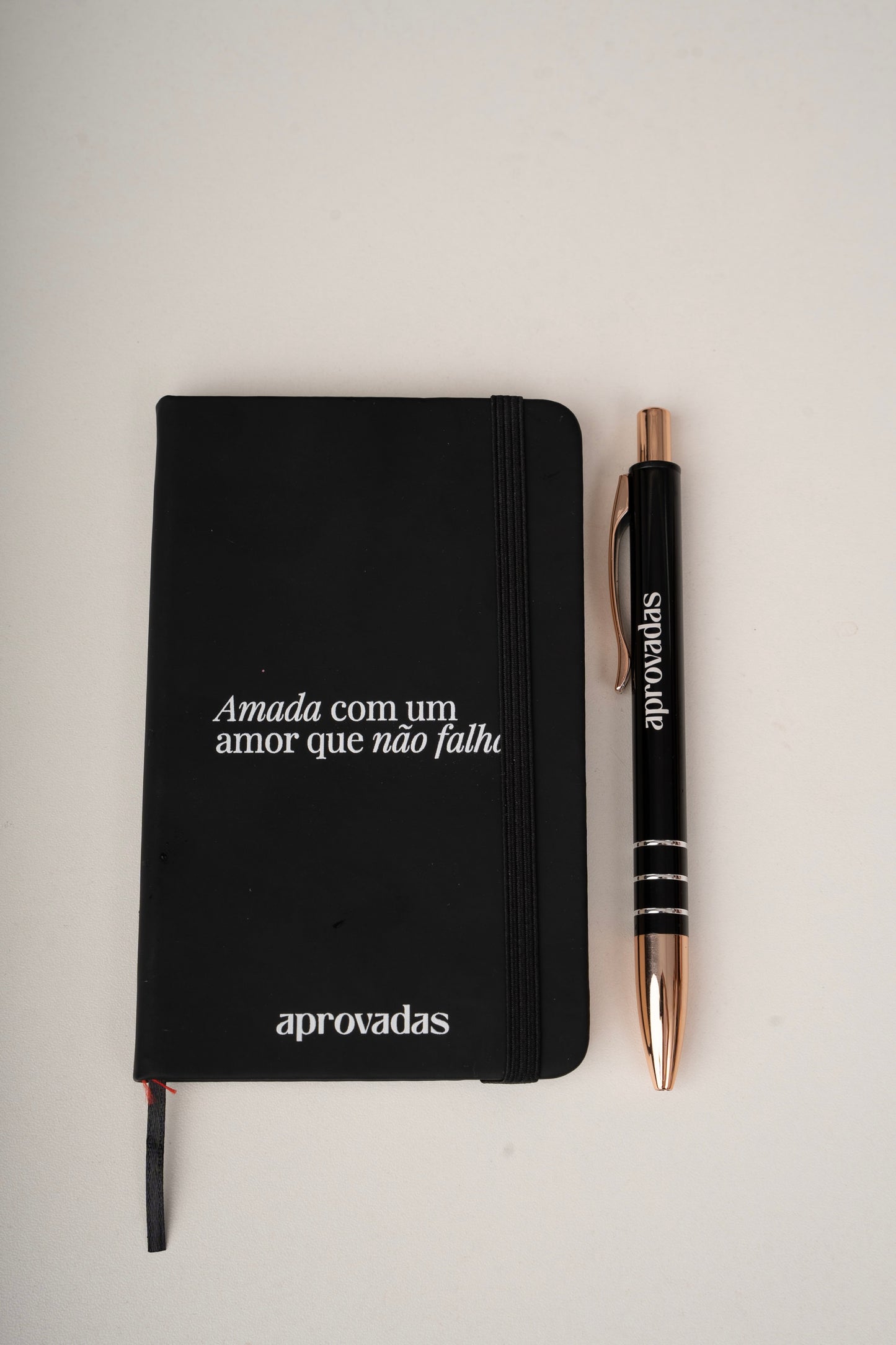 Caderneta "Amada com um amor que não falha."